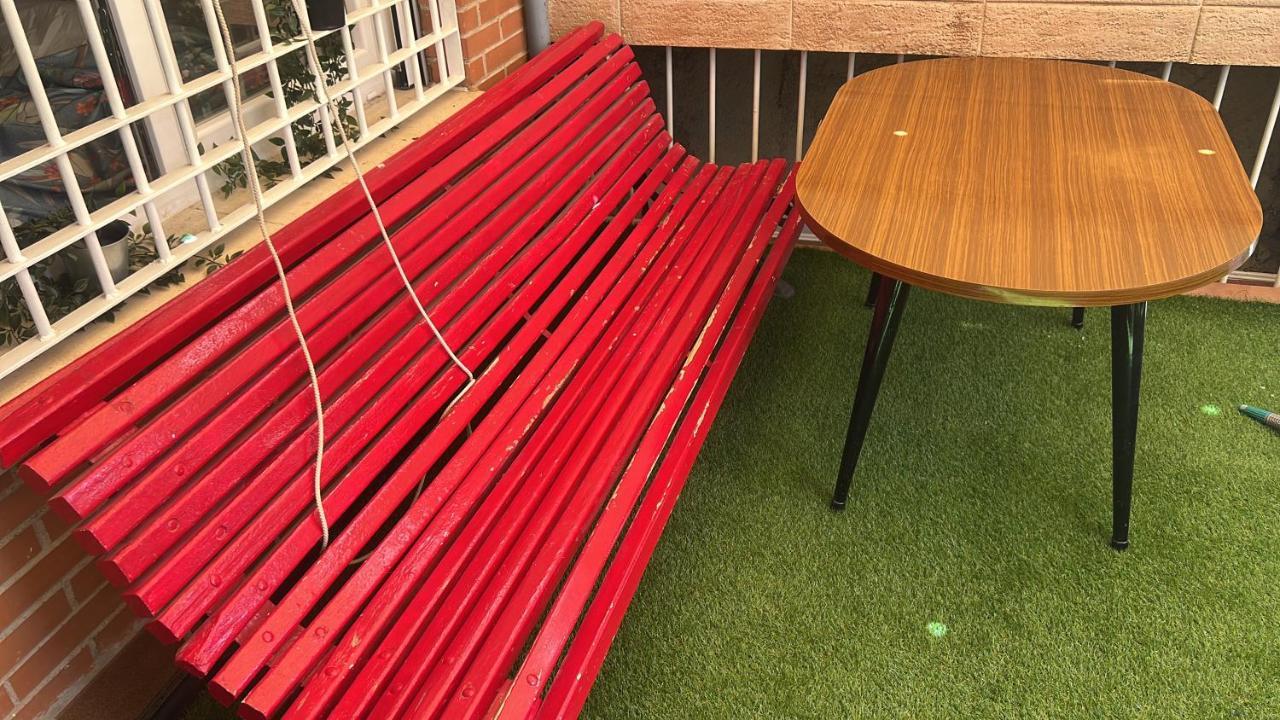 Apartmán Casa Ideal Familias Y Grupos Con Balcones Exterior Soleada Patios Cerca Alhambra, Sierra Nevada, Rio Genil, Lancha Del Genil, Parque Llano Y Reloj Del Sol Con Barbacoas, Campo De Futbol, Circuito Gimnasia Granada Exteriér fotografie