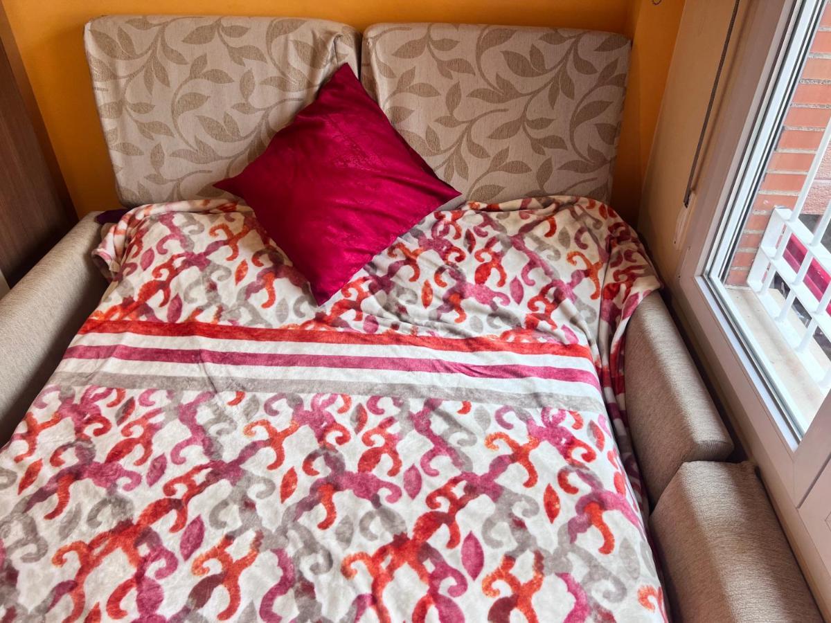 Apartmán Casa Ideal Familias Y Grupos Con Balcones Exterior Soleada Patios Cerca Alhambra, Sierra Nevada, Rio Genil, Lancha Del Genil, Parque Llano Y Reloj Del Sol Con Barbacoas, Campo De Futbol, Circuito Gimnasia Granada Exteriér fotografie