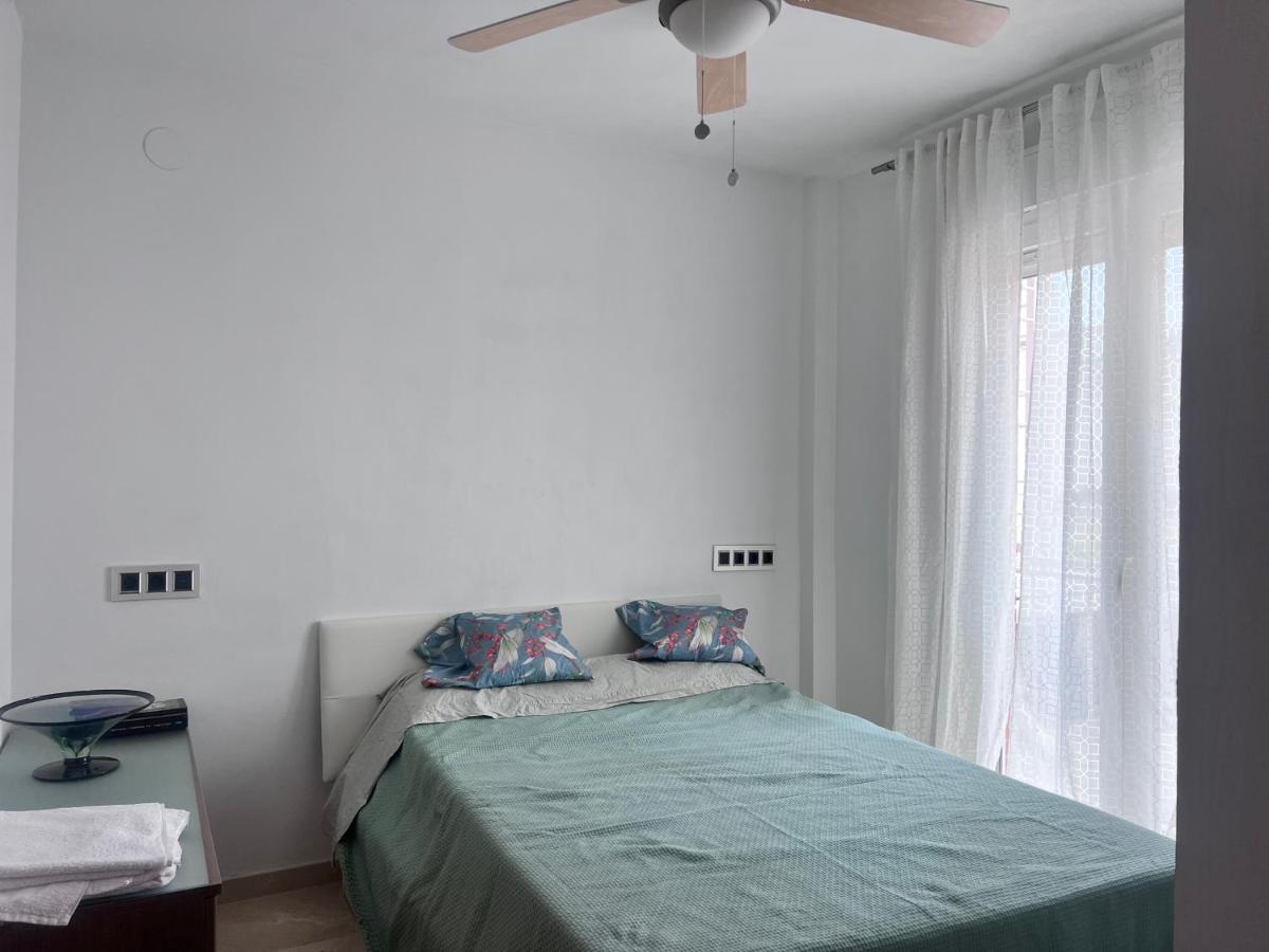 Apartmán Casa Ideal Familias Y Grupos Con Balcones Exterior Soleada Patios Cerca Alhambra, Sierra Nevada, Rio Genil, Lancha Del Genil, Parque Llano Y Reloj Del Sol Con Barbacoas, Campo De Futbol, Circuito Gimnasia Granada Exteriér fotografie