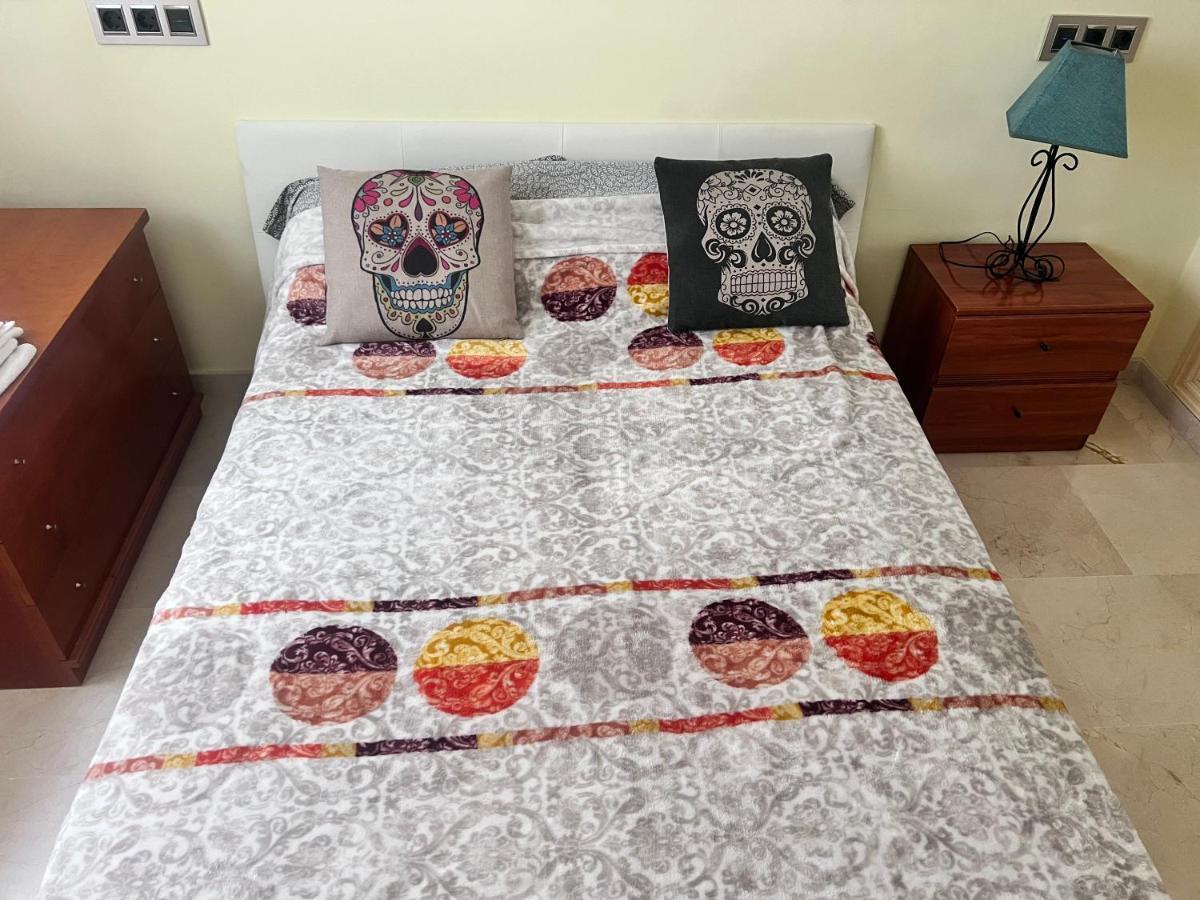 Apartmán Casa Ideal Familias Y Grupos Con Balcones Exterior Soleada Patios Cerca Alhambra, Sierra Nevada, Rio Genil, Lancha Del Genil, Parque Llano Y Reloj Del Sol Con Barbacoas, Campo De Futbol, Circuito Gimnasia Granada Exteriér fotografie