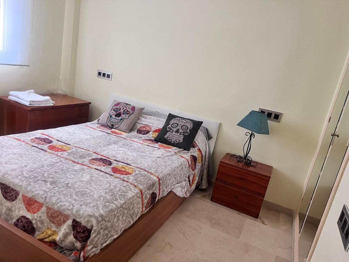 Apartmán Casa Ideal Familias Y Grupos Con Balcones Exterior Soleada Patios Cerca Alhambra, Sierra Nevada, Rio Genil, Lancha Del Genil, Parque Llano Y Reloj Del Sol Con Barbacoas, Campo De Futbol, Circuito Gimnasia Granada Exteriér fotografie