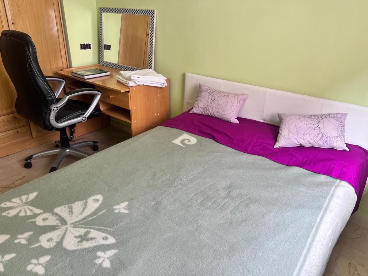 Apartmán Casa Ideal Familias Y Grupos Con Balcones Exterior Soleada Patios Cerca Alhambra, Sierra Nevada, Rio Genil, Lancha Del Genil, Parque Llano Y Reloj Del Sol Con Barbacoas, Campo De Futbol, Circuito Gimnasia Granada Exteriér fotografie