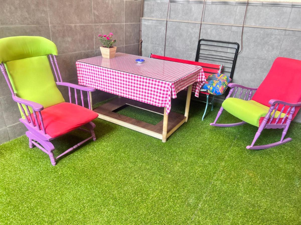 Apartmán Casa Ideal Familias Y Grupos Con Balcones Exterior Soleada Patios Cerca Alhambra, Sierra Nevada, Rio Genil, Lancha Del Genil, Parque Llano Y Reloj Del Sol Con Barbacoas, Campo De Futbol, Circuito Gimnasia Granada Exteriér fotografie