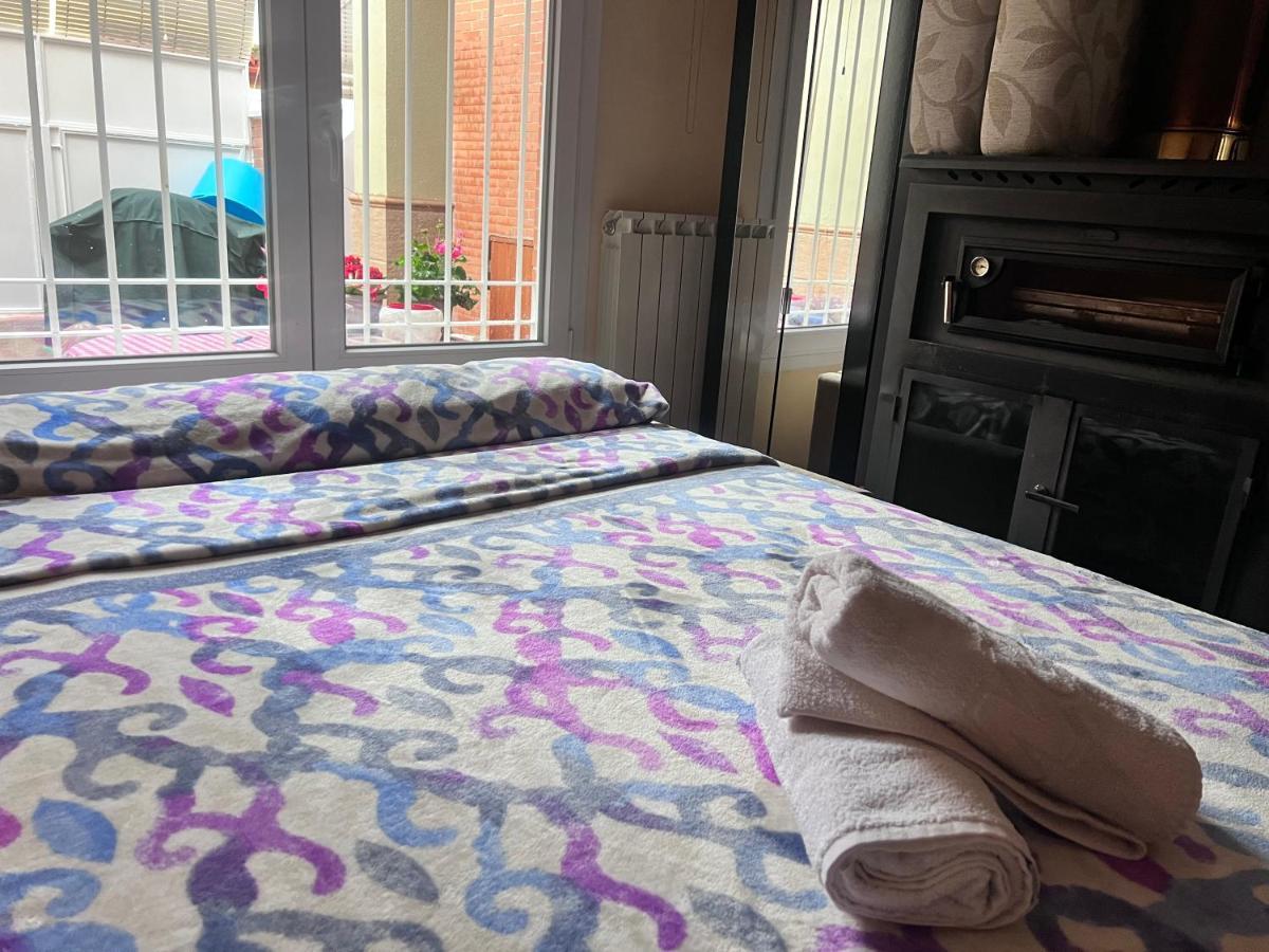 Apartmán Casa Ideal Familias Y Grupos Con Balcones Exterior Soleada Patios Cerca Alhambra, Sierra Nevada, Rio Genil, Lancha Del Genil, Parque Llano Y Reloj Del Sol Con Barbacoas, Campo De Futbol, Circuito Gimnasia Granada Exteriér fotografie