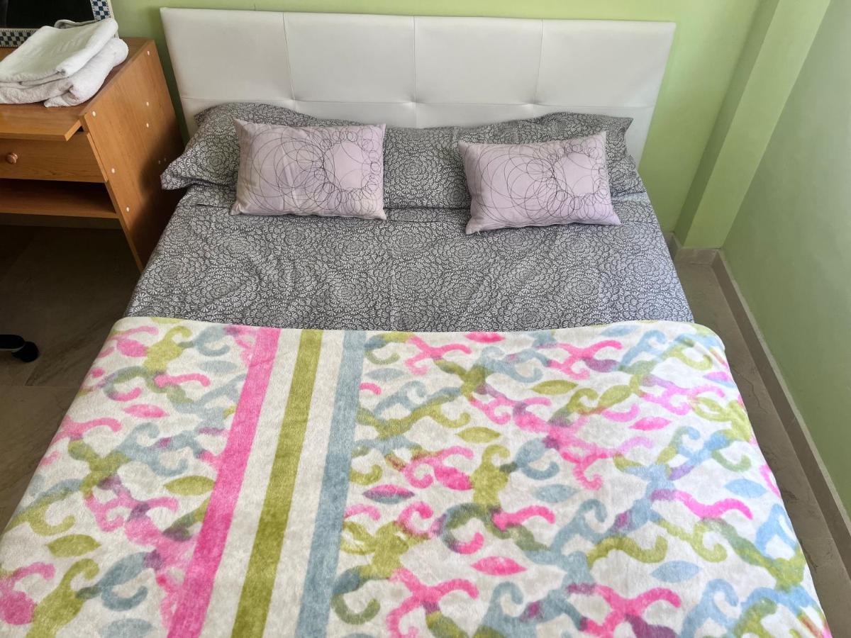 Apartmán Casa Ideal Familias Y Grupos Con Balcones Exterior Soleada Patios Cerca Alhambra, Sierra Nevada, Rio Genil, Lancha Del Genil, Parque Llano Y Reloj Del Sol Con Barbacoas, Campo De Futbol, Circuito Gimnasia Granada Exteriér fotografie