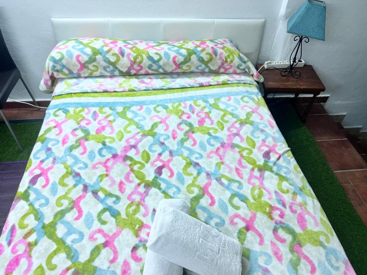 Apartmán Casa Ideal Familias Y Grupos Con Balcones Exterior Soleada Patios Cerca Alhambra, Sierra Nevada, Rio Genil, Lancha Del Genil, Parque Llano Y Reloj Del Sol Con Barbacoas, Campo De Futbol, Circuito Gimnasia Granada Exteriér fotografie