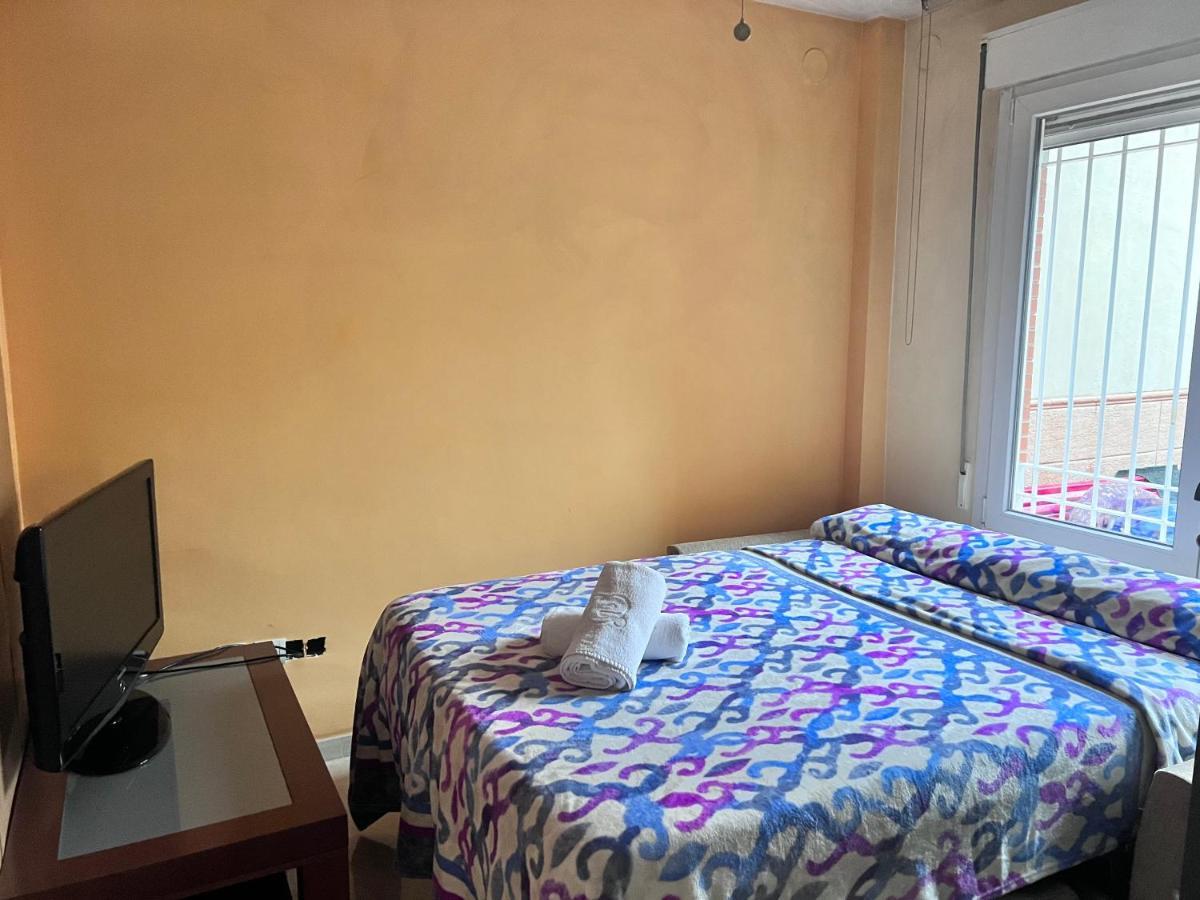 Apartmán Casa Ideal Familias Y Grupos Con Balcones Exterior Soleada Patios Cerca Alhambra, Sierra Nevada, Rio Genil, Lancha Del Genil, Parque Llano Y Reloj Del Sol Con Barbacoas, Campo De Futbol, Circuito Gimnasia Granada Exteriér fotografie