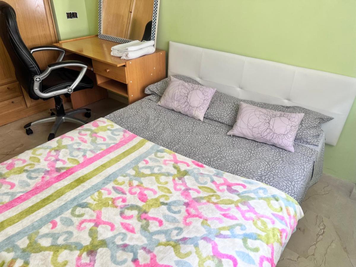 Apartmán Casa Ideal Familias Y Grupos Con Balcones Exterior Soleada Patios Cerca Alhambra, Sierra Nevada, Rio Genil, Lancha Del Genil, Parque Llano Y Reloj Del Sol Con Barbacoas, Campo De Futbol, Circuito Gimnasia Granada Exteriér fotografie